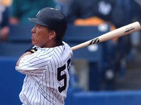 Matsui homers in 1st preseason exhibition game+